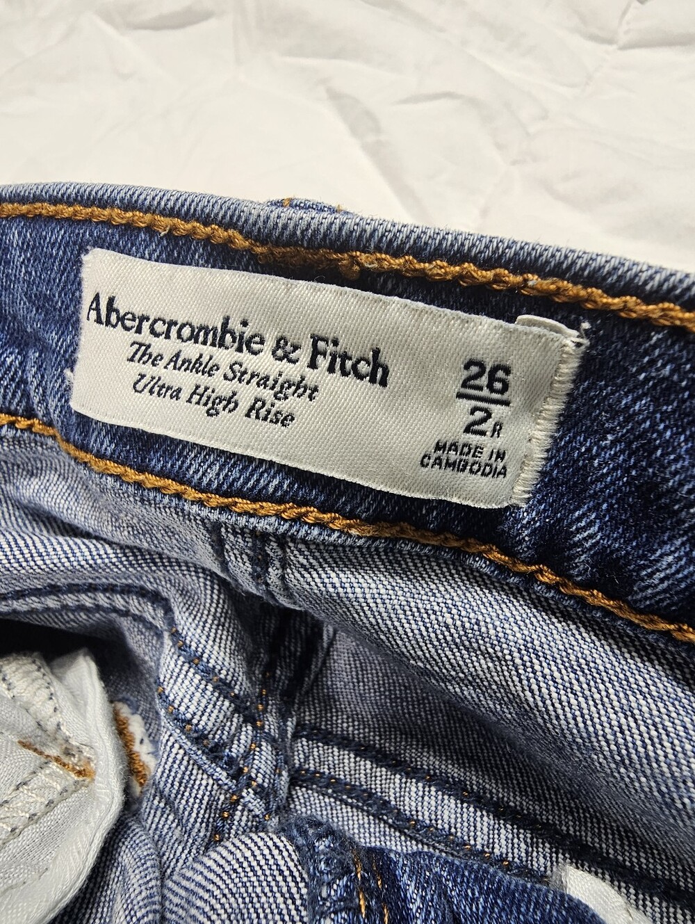 Abercrombie The Ankle Straight Leg Distressed Denim Jeans Women’s Size 26 - Picture 5 of 10